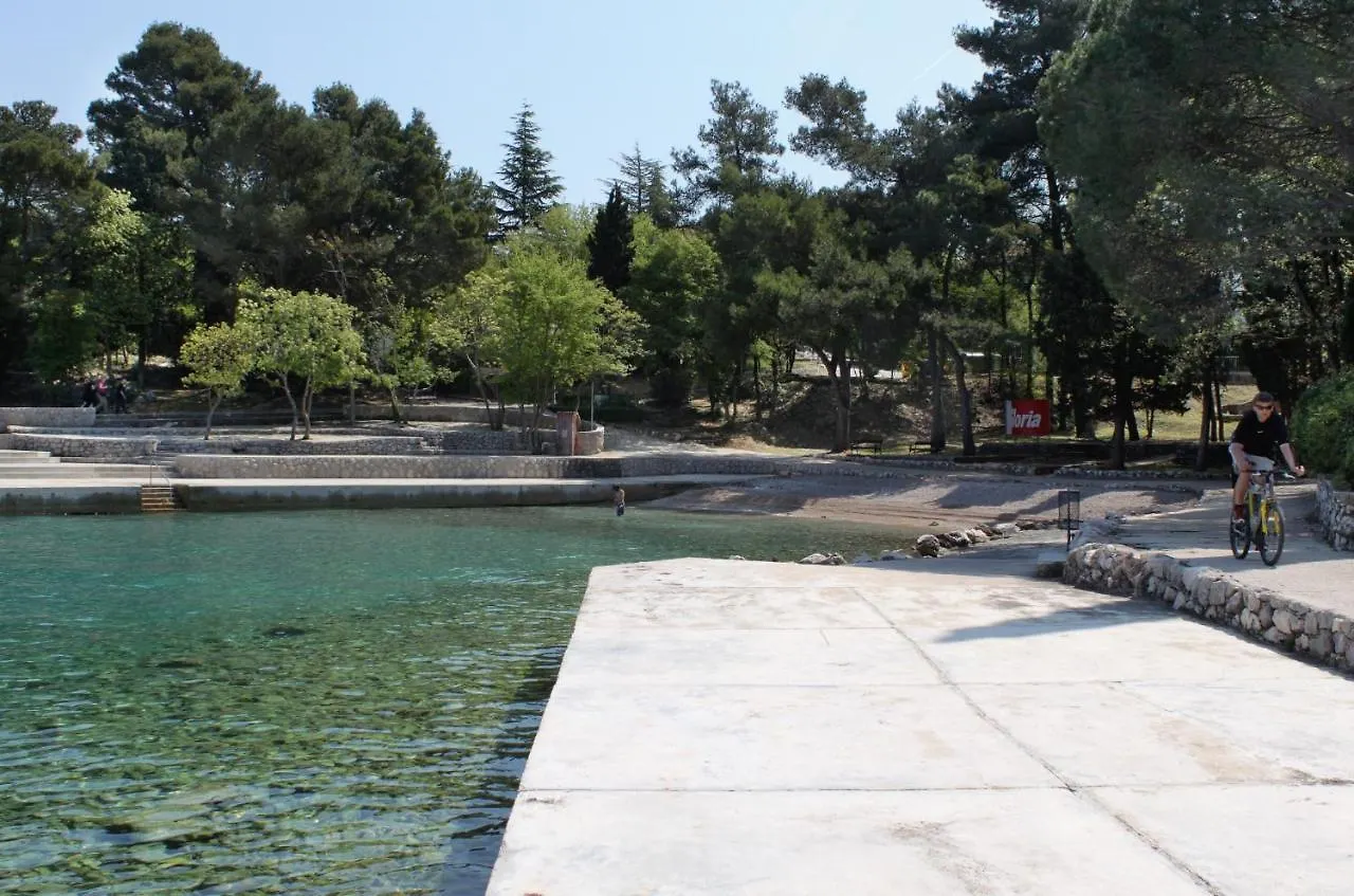 Apartments By The Sea Nska, Krk - 20697 Malinska