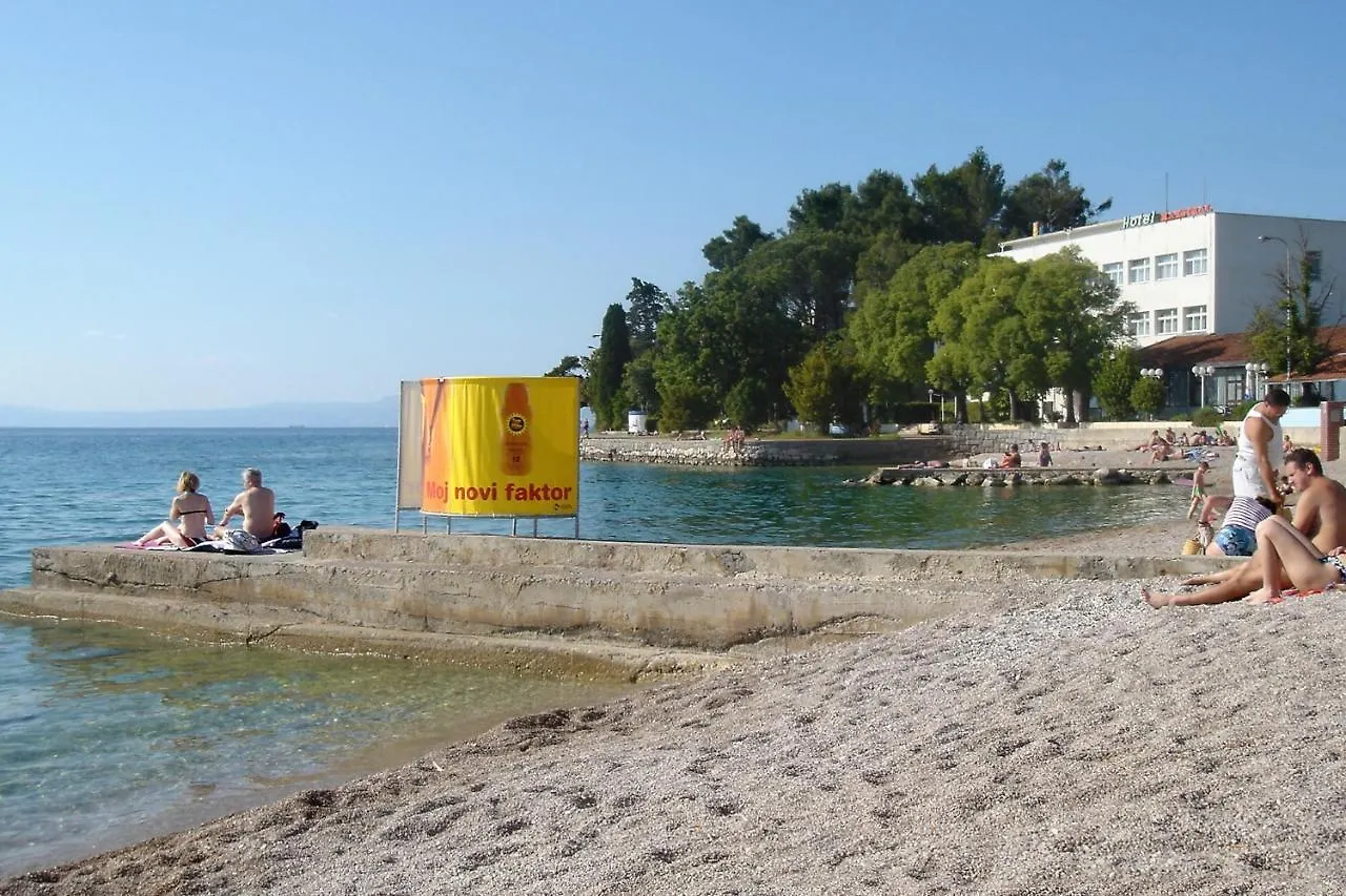 Apartments By The Sea Nska, Krk - 20697 Malinska